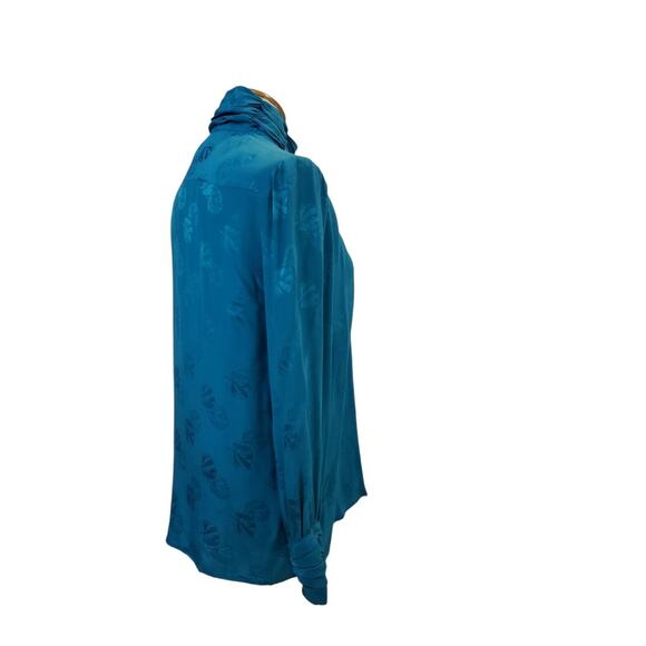 The Silk Farm Vintage Blue Embossed High Neck 1970s Elegant Blouse Size 8 - Picture 13 of 16